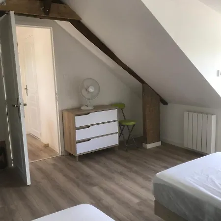 A 10 Minutes Du Mont Saint Michel アパート