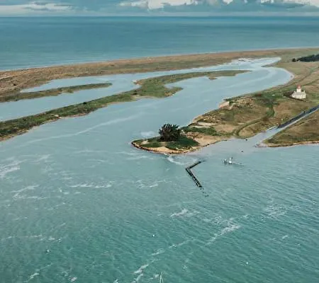 A 10 Minutes Du Mont Saint Michel Tanis