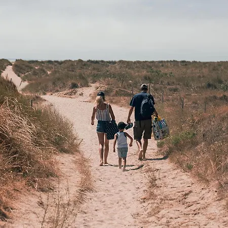 A 10 Minutes Du Mont Saint Michel アパート Tanis