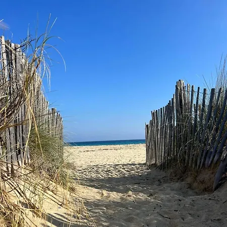 A 10 Minutes Du Mont Saint Michel Tanis