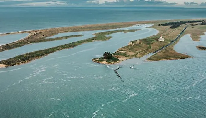 2 A 10 Mn Du Mont Saint Michel Tanis