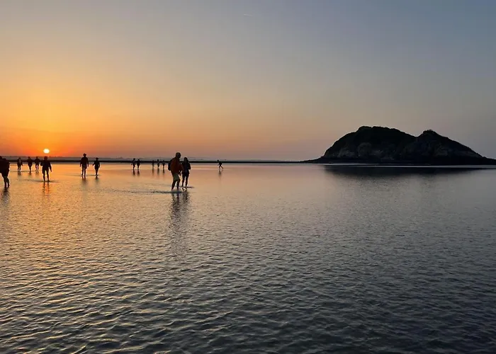 2 A 10 Mn Du Mont Saint Michel * Tanis