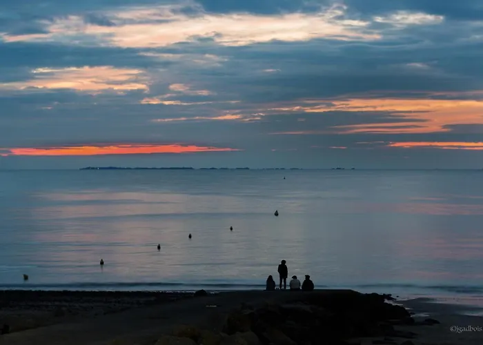 2 A 10 Mn Du Mont Saint Michel * Tanis