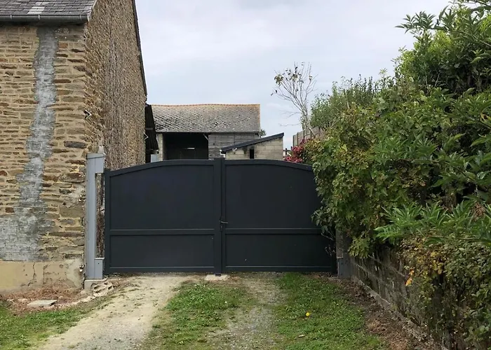 2 A 10 Mn Du Mont Saint Michel * Tanis